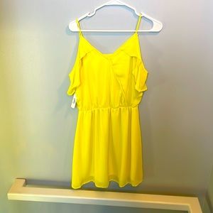 Adorable yellow sundress NEVER WORN!